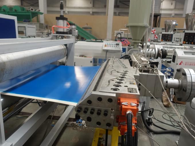 alimentazione quantitativa di 1100mm ASA Plastic Profile Production Line 2