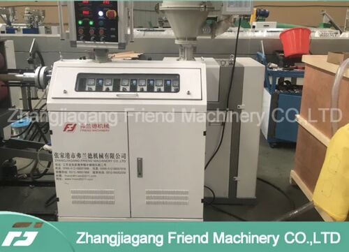 Ultimi blog aziendali su Perché è essenziale una macchina di estrussione per la produzione di plastica ad alta efficienza?