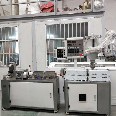 Un buon prezzo. creatore dell'espulsore del filamento 15Kg/H, macchina del creatore del filamento 3d in linea