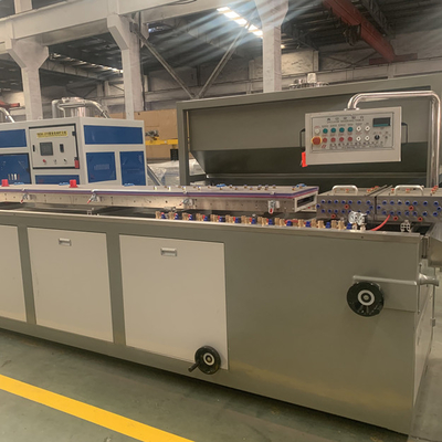 Un buon prezzo. linea di produzione di profilo di 250mm 400kg/H WPC estrusore a vite gemellato in linea