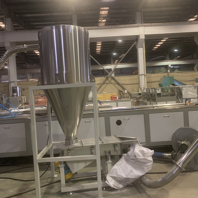 Un buon prezzo. macchina di plastica dell'appalottolatore del taglio caldo di capacità 600kg/H per i granelli del PVC in linea