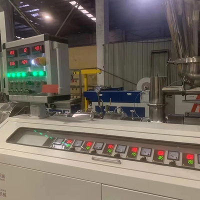 Un buon prezzo. PVC molle 500kg che ricicla la macchina tagliente calda di granulazione dell'appalottolatore in linea
