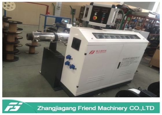 Un buon prezzo. Linea di produzione di plastica di profilo del TPE TPR TPU capacità economizzatrice d'energia 10-15kg/H in linea