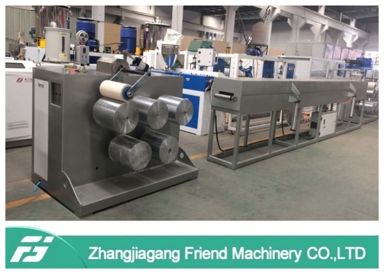 Un buon prezzo. Linea di produzione di plastica di profilo dell'alto grado alta capacità efficiente 25-30kg/H in linea