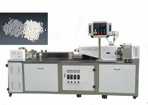 Qualità macchina di plastica dell'appalottolatore dell'uscita 1-3kg/H per il laboratorio Masterbatch che fa colore grigio Fabbrica
