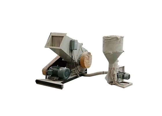 Un buon prezzo. 300-800kg/macchina di plastica del frantoio grande capacità di H per il tubo flessibile di Rod di profilo del tubo del PVC del PE dei pp in linea
