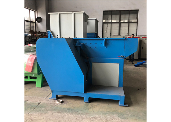 Un buon prezzo. 800kg/macchina di riciclaggio di plastica trinciatrice di H WPC in linea