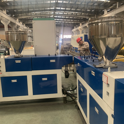 Un buon prezzo. Linea dell'estrusione del tubo del PE della macchina del tubo flessibile di spirale del motore di Siemens dei granelli del PVC in linea