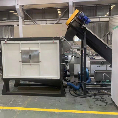 Un buon prezzo. linea di riciclaggio di riciclaggio di plastica 14mm dell'ANIMALE DOMESTICO del chip 500kg/H finito in linea
