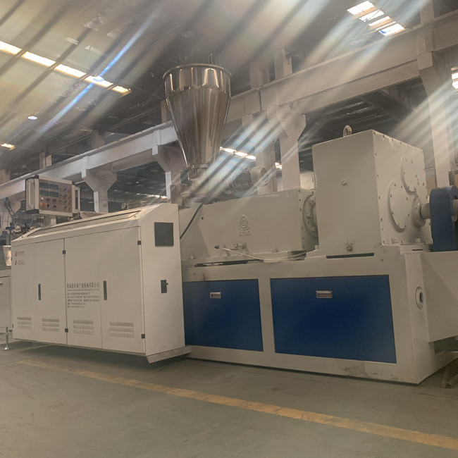 linea di plastica dell'estrusione della vite gemellata conica 400kg/H 2