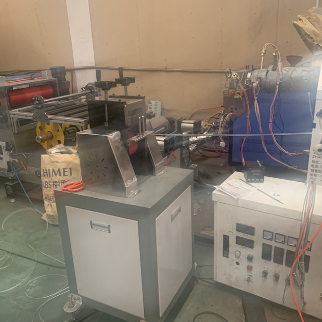 Singola macchina di plastica medica del tubo dell'unità di elaborazione della vite 40kg/H 2