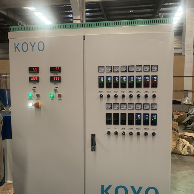 Linea dell'estrusione del tubo del PE della macchina del tubo flessibile di spirale del motore di Siemens dei granelli del PVC 3