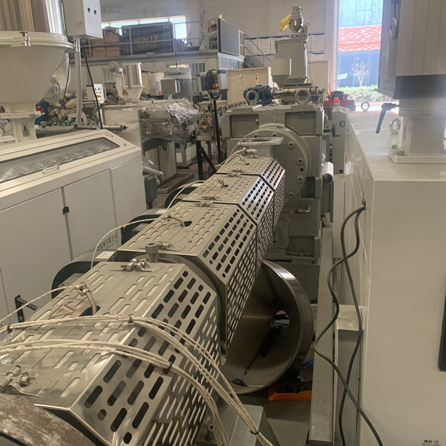 linea di plastica taglio planetario dell'estrusione dell'espulsore dei tubi del polietilene 60kg/H 2