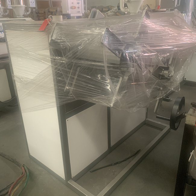 tubo dell'irrigazione a goccia di 2000mm macchina di plastica del tubo dell'HDPE di 3 strati 4