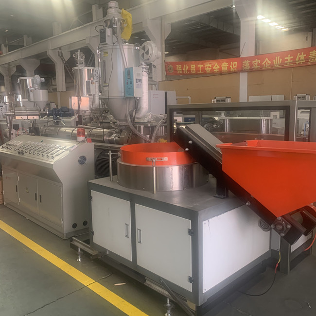 tubo dell'irrigazione a goccia di 2000mm macchina di plastica del tubo dell'HDPE di 3 strati 0