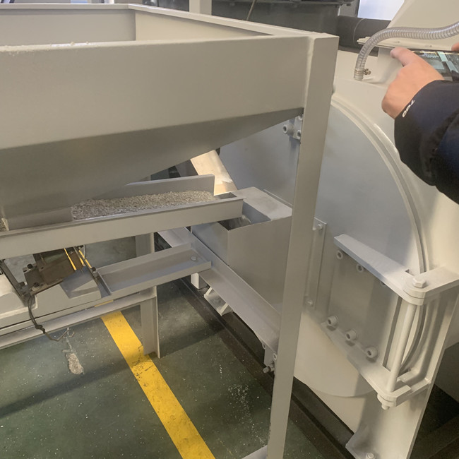 Capacità di lavorazione industriale della macchina 300kg/H del Pulverizer del PE del PVC dei pp alta 6
